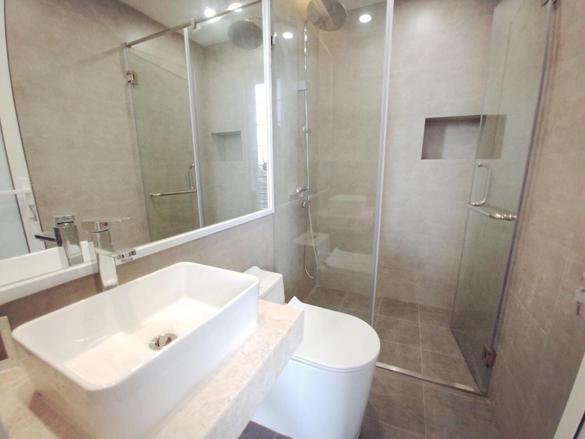 Lyn House - Service Apartment Hoang Quoc Viet Hanoi Exterior photo