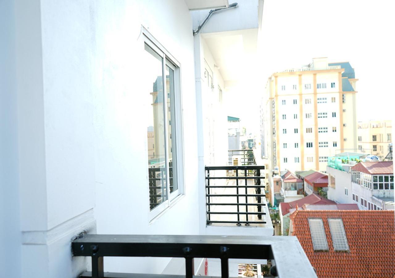 Lyn House - Service Apartment Hoang Quoc Viet Hanoi Exterior photo