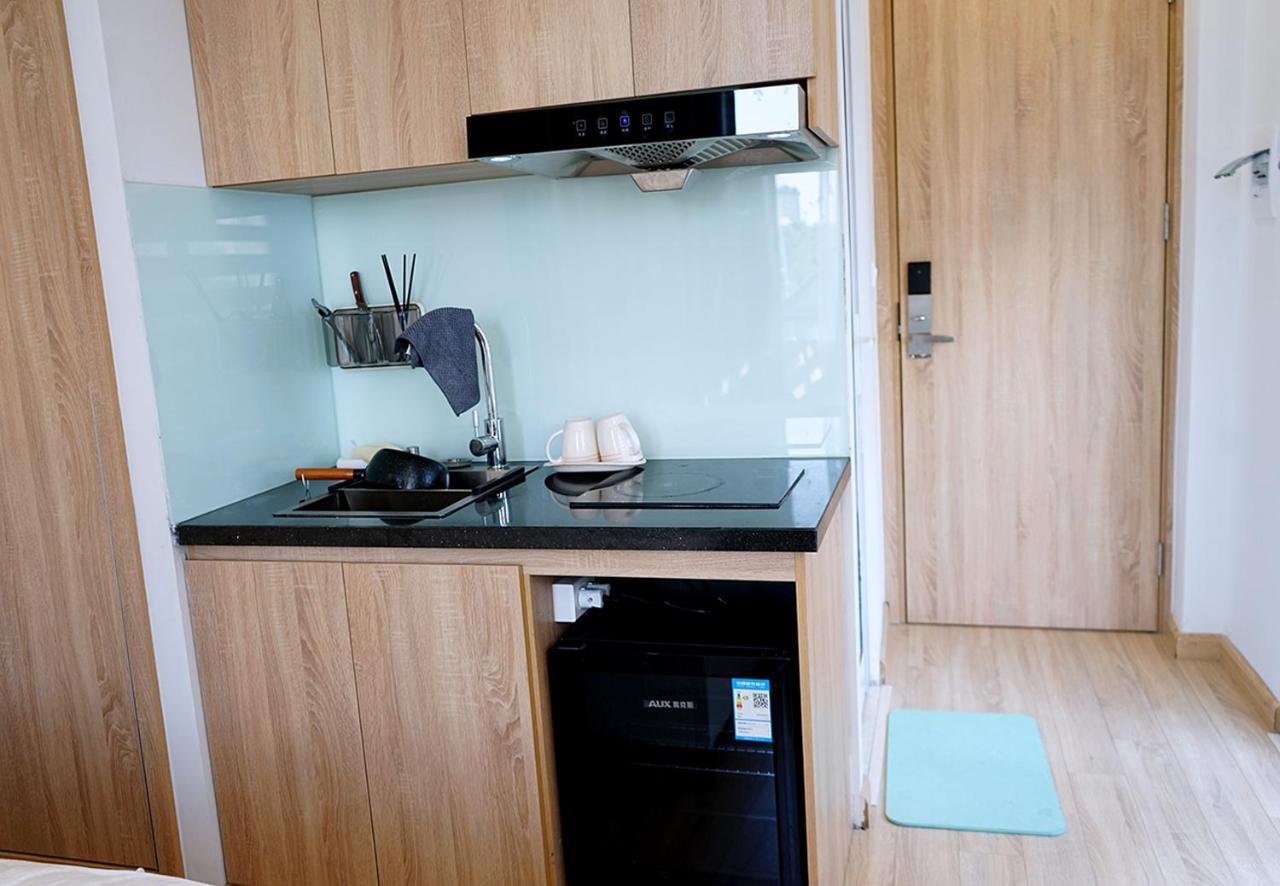 Lyn House - Service Apartment Hoang Quoc Viet Hanoi Exterior photo